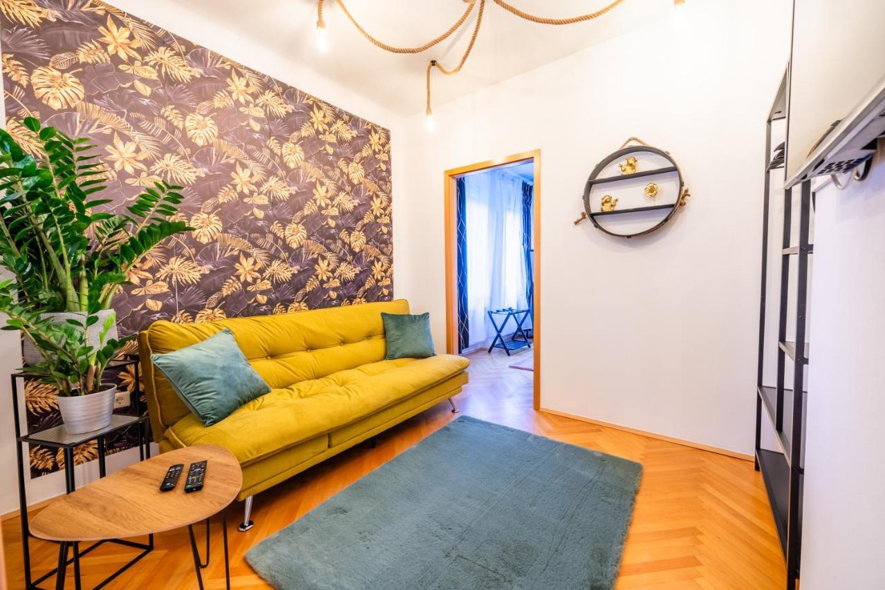 Modernes Appartement กราซ ภายนอก รูปภาพ