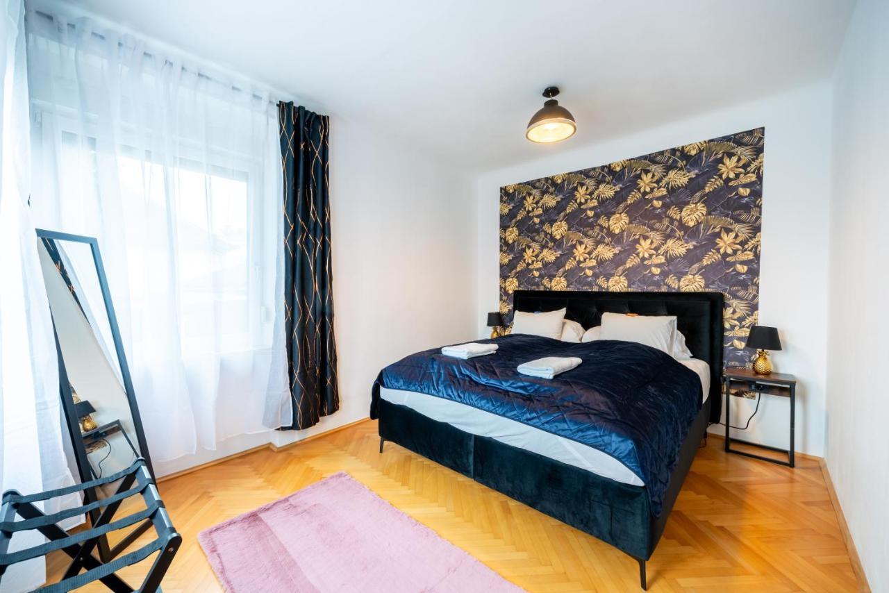 Modernes Appartement กราซ ภายนอก รูปภาพ