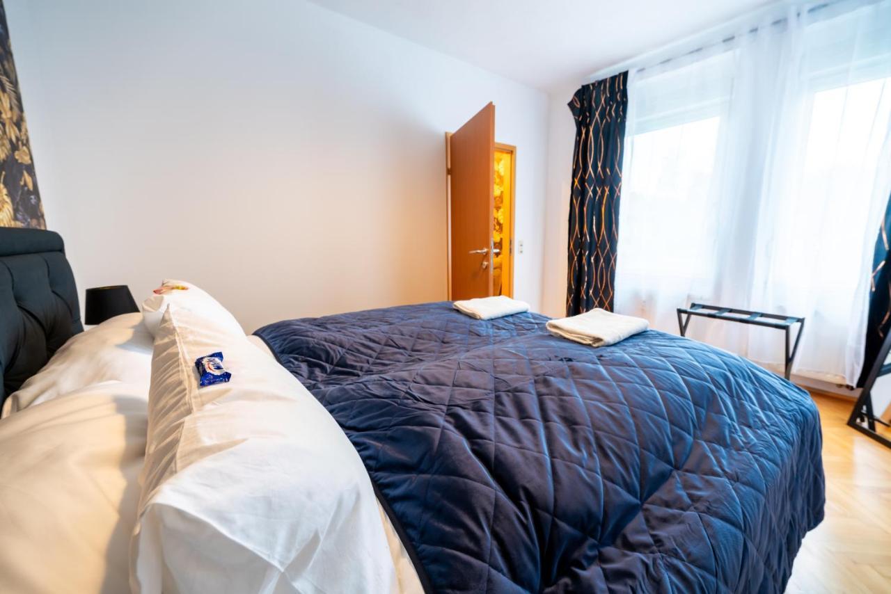 Modernes Appartement กราซ ภายนอก รูปภาพ